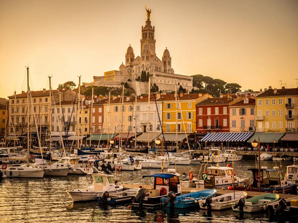 eSIM Marseille - Koop voorafbetaalde reisdata vir Marseille, Frankryk